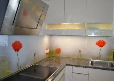 Küchenrückwand mit Blumenaufdruck
